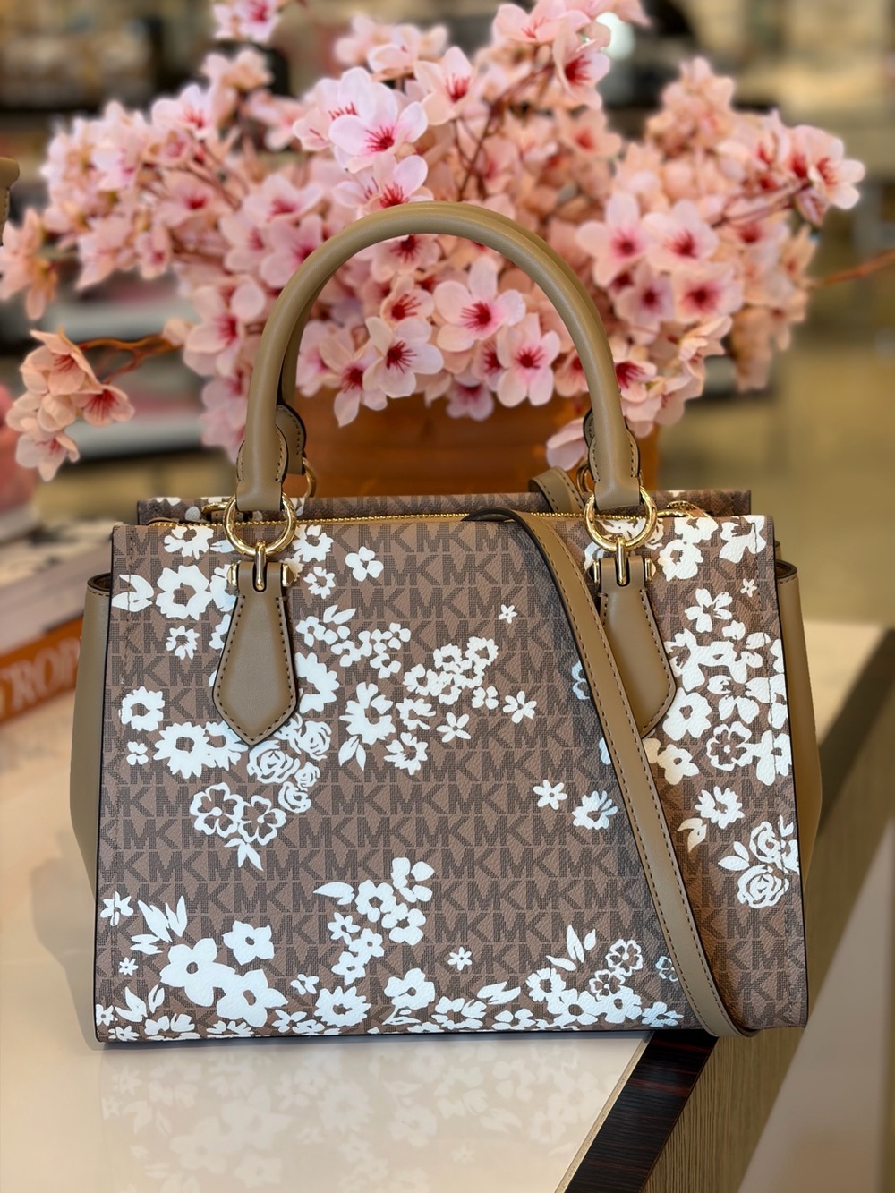 MICHAEL KORS  Marilyn Medium Printed Signature Logo Satchel Crossbody - Picture 6 of 16